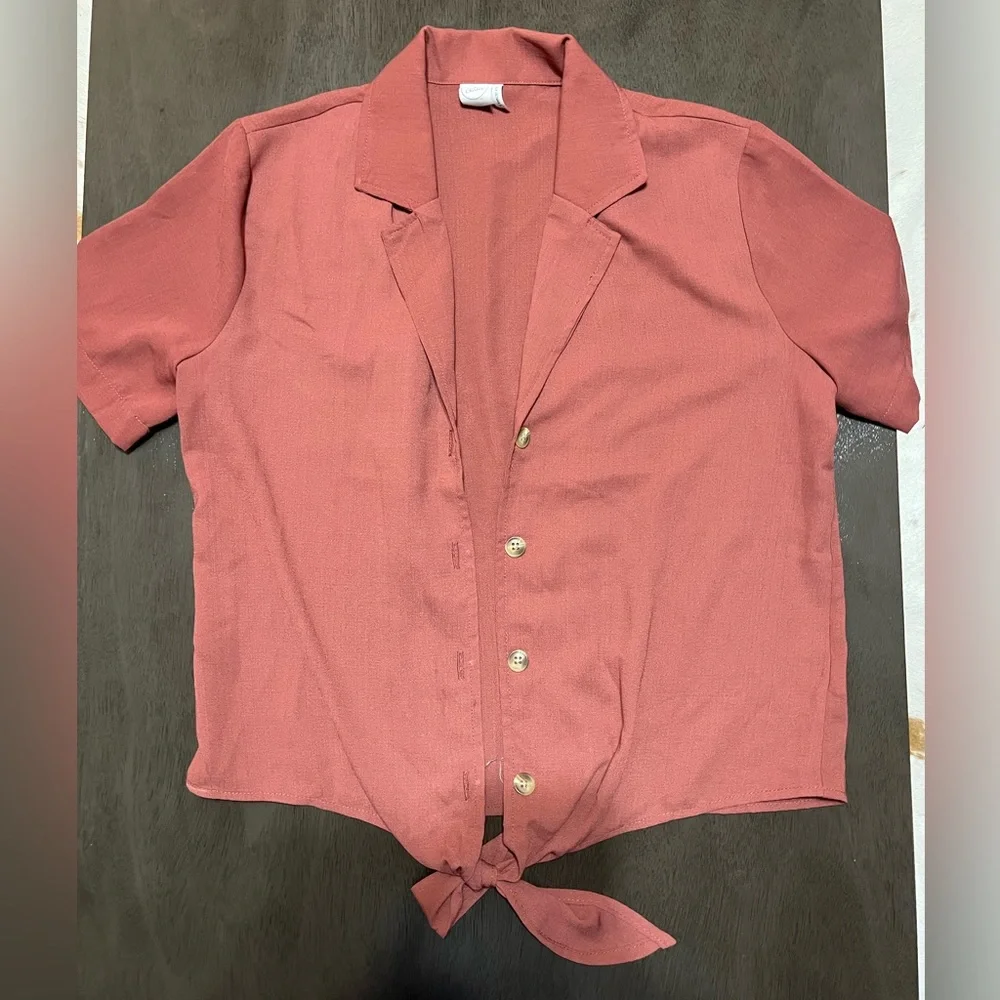 Paper Crane Pink Button Down 🎀 - Picture 1 of 2
